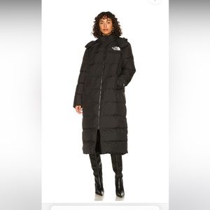 The North Face Triple C Hooded Down Parka xs blk
$350